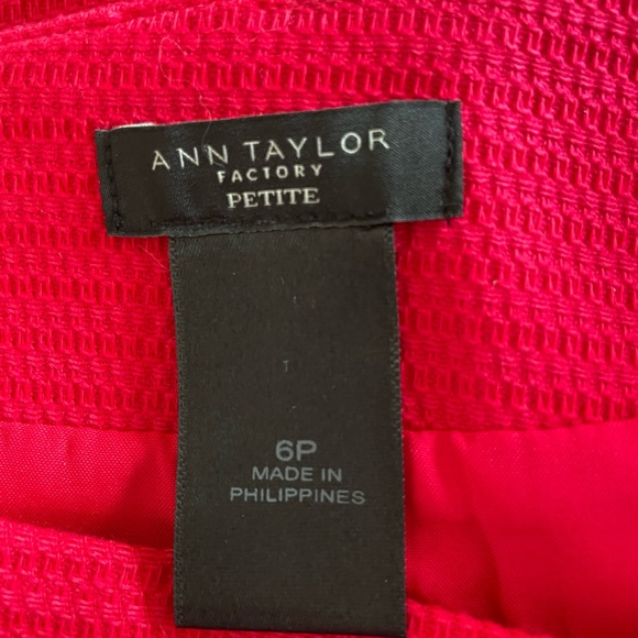 🌟HP🌟Ann Taylor Red Pencil Skirt - Picture 3 of 4